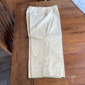 Talbots six petite yellow capris